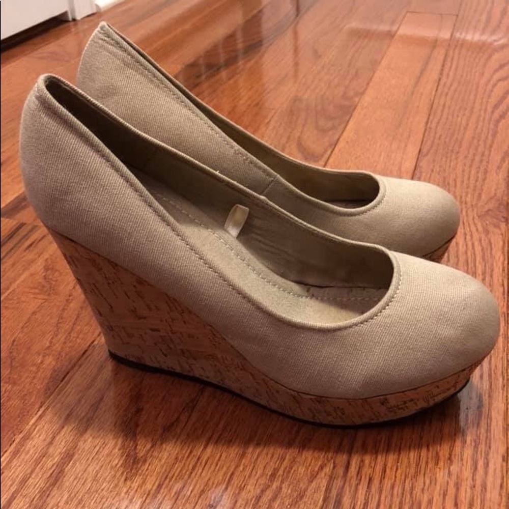 ‼️‼️‼️ SOLD ‼️‼️‼️Wet Seal  - size 10